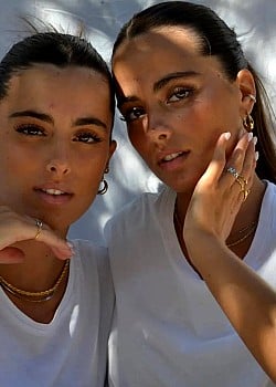 Neiva Twins